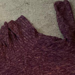 Size 2x sweater Gloria Vanderbilt magenta good condition